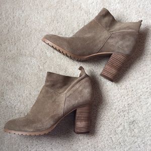 Crown Vintage Tan Suede Leather Ankle Boots